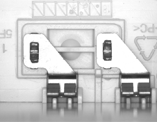 檢測(cè)鐵片是否歪斜